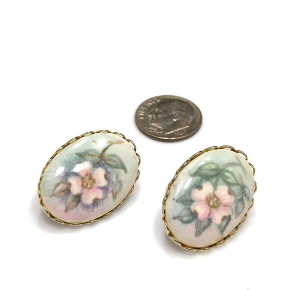 Vintage Hand Painted Porcelain Floral Earrings Oval Clip On Gold Tone Frame - Picture 8 of 12